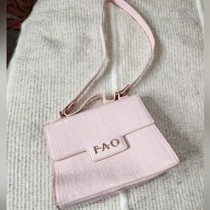 FAO Schwarz Glamour Pink Purse play pretend barbiecore gold lettering girls